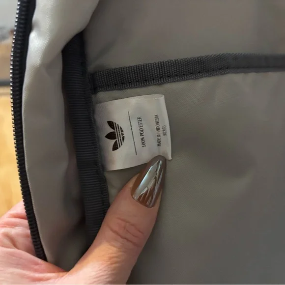 Adidas Originals National Plus 2 Light Purple and Black Backpack - Picture 7 of 12